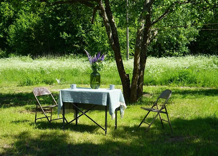 Zagroda “ Lesny Sad” 롯지 *